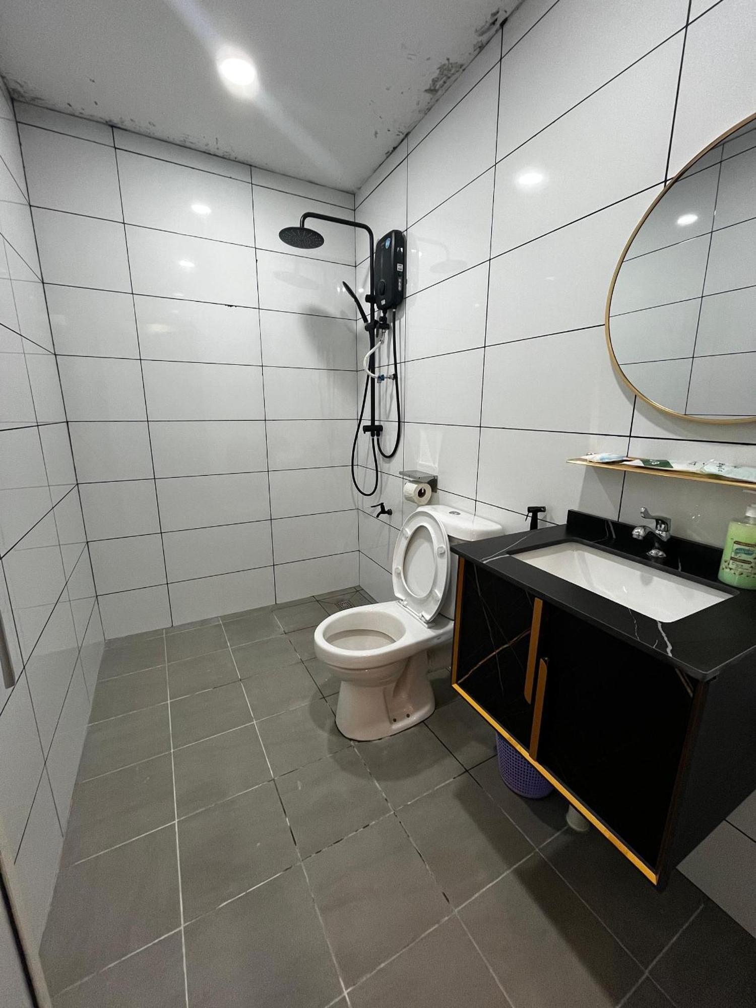 סמפורנה Halo Hotel מראה חיצוני תמונה