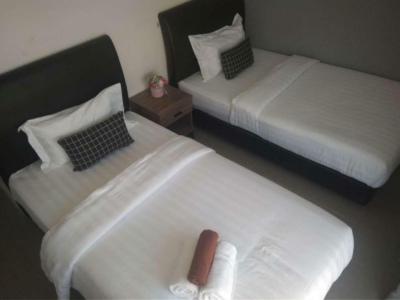 סמפורנה Halo Hotel מראה חיצוני תמונה